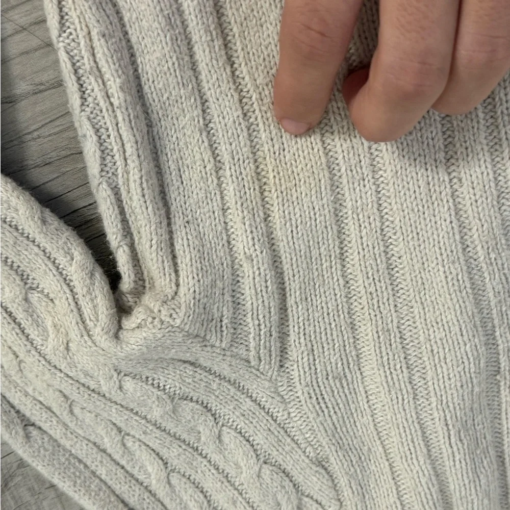 Y2K Vintage Hollister Cable Knit Cardigan‎